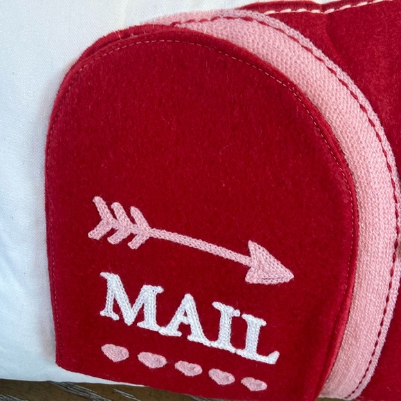 NEW! Shabby Chic Farmhouse Vintage Inspired Valentine Mailbox Accent Pillow - Picture 5 of 11